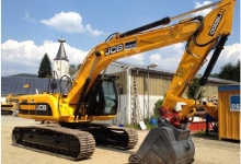 Utilaje Romania Inchirieri Utilaje Auto Util Construct SRL Pitesti Inchiriere Buldoexcavator Cilindru Compactor Buldozer Incarcator Frontal Excavator Arges