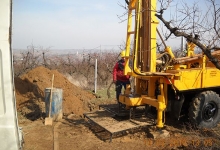 Utilaje Romania Foraje Fantani de Mica si Medie Adancime, Foraje pentru Pompa de Caldura, Piloni, Foraje Orizontale - Sacueni S.C. FORAQUA S.R.L